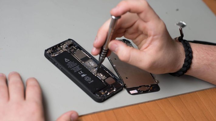 Cách tải xuống sách hướng dẫn sửa chữa iPhone của Apple