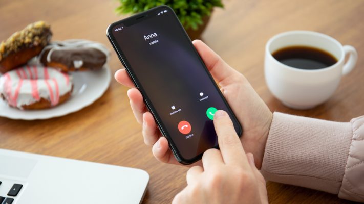 Cách chuyển cuộc gọi trên iPhone dùng nhiều số điện thoại