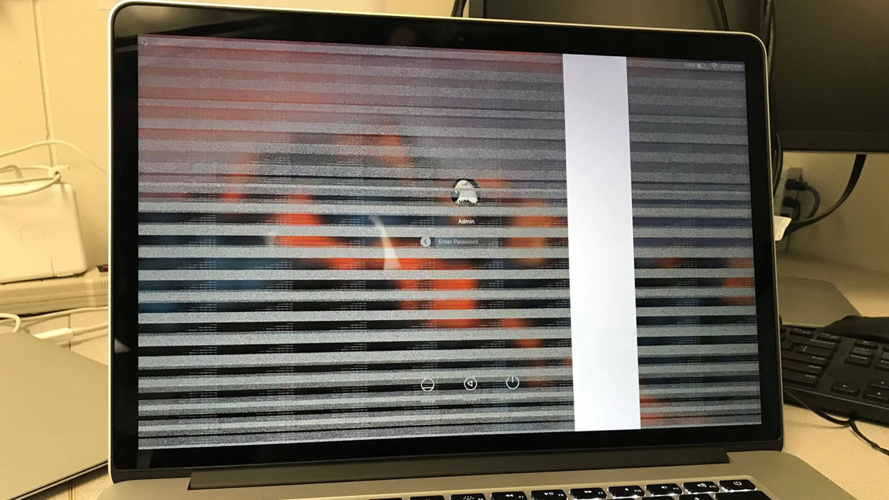 Màn hình MacBook bị sọc phải làm sao